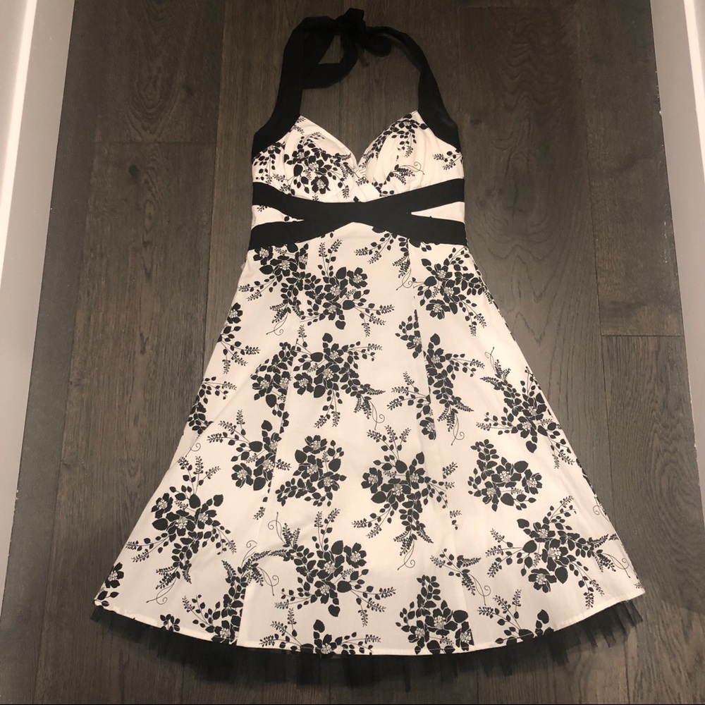 Black and White Floral Dress Size 7